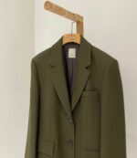 高级的卡其色冬款西装外套 羊毛98%