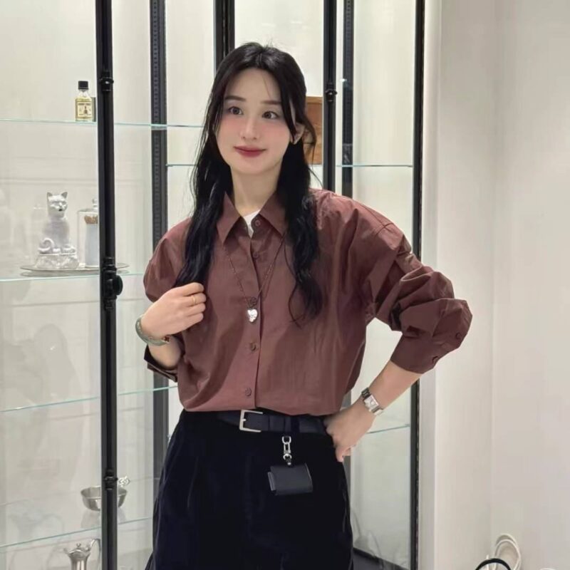 人手两件的纯棉衬衫天花板