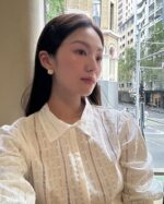 谁穿谁美的法式重工镂空复古衬衫