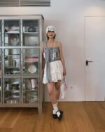 韩国ins超级受韩女欢迎的重工褶皱套装