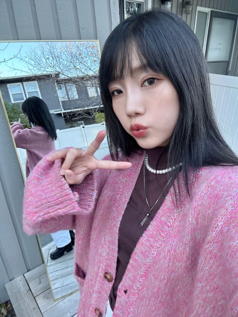 实物会更美的混织毛衣 马海毛100% 两个颜色