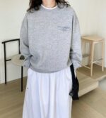 宽松的加薄绒卫衣 (不含蝴蝶结)