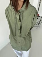 颜色超美的轻薄款冲锋衣