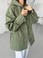 颜色超美的轻薄款冲锋衣