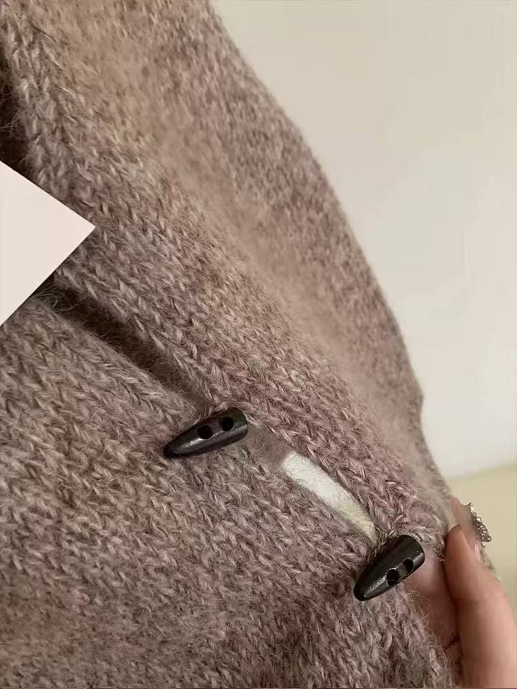 32%马海毛 混色牛角扣百搭马甲