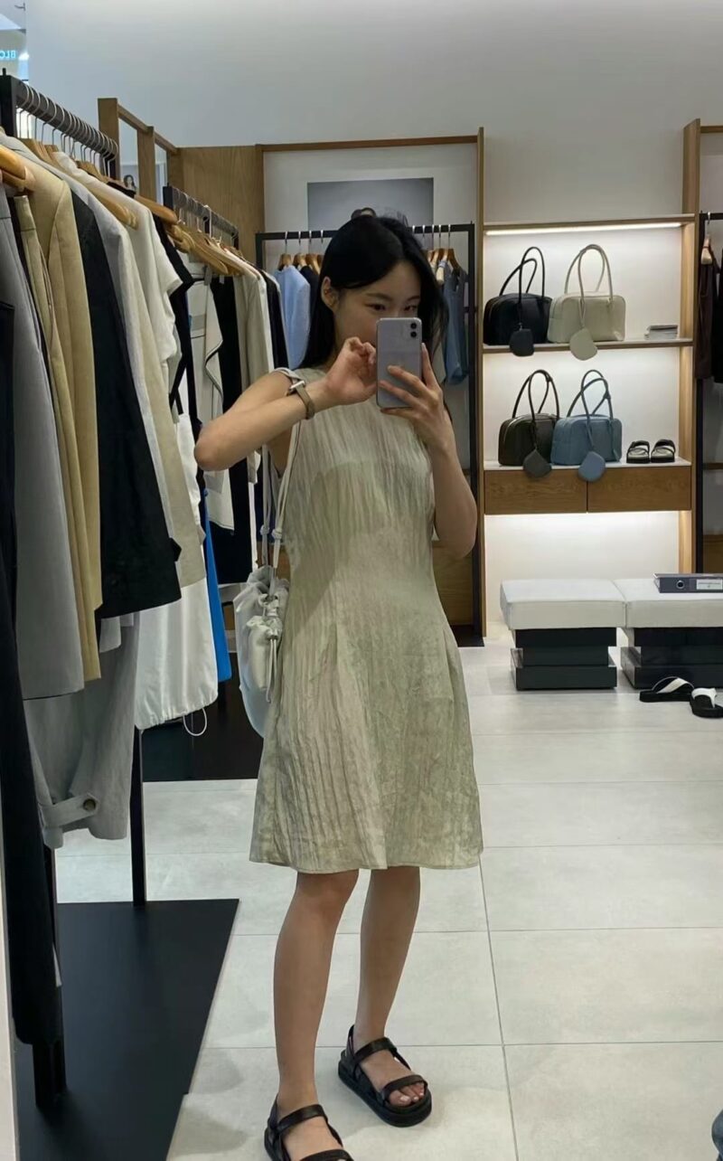 超轻薄连衣裙 做工很好不会透肤