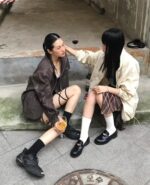 Newjeans 同款复古亮面风衣 [咖色]