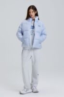 绝美冰川蓝刺绣logo羽绒服