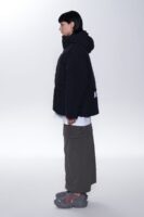 超级酷的机车款多口袋羽绒服 后背3M反光+logo刺绣