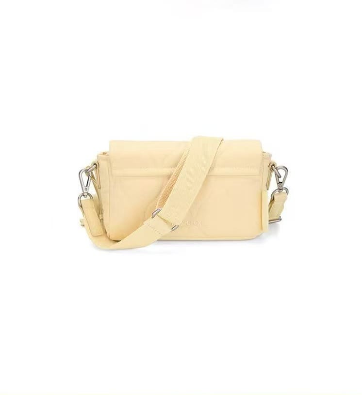 Kangol 奶呼呼的奶油黄包包