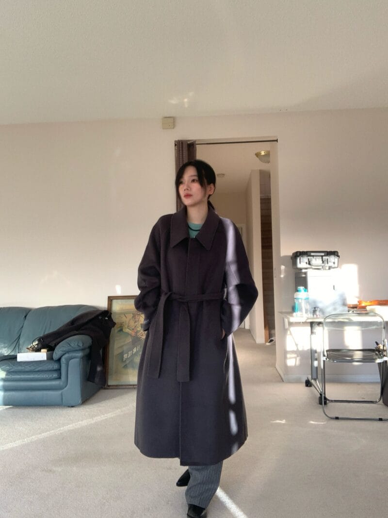 很高级的浅烟灰色100%羊毛大衣 不薄不厚刚刚好