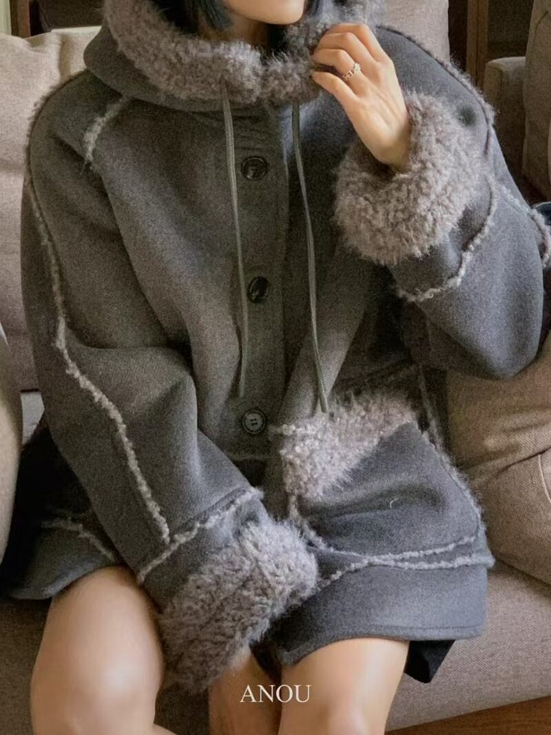 今年新款 超级火爆墨色皮毛一体 好高级