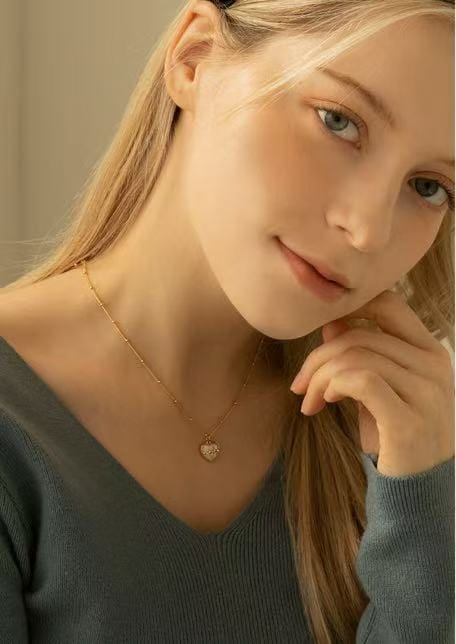 Primaute Love persent necklace