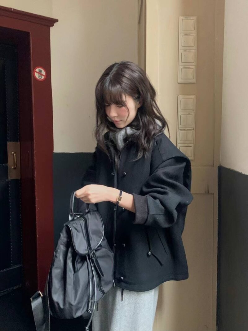 羊毛60%  设计感夹克外套