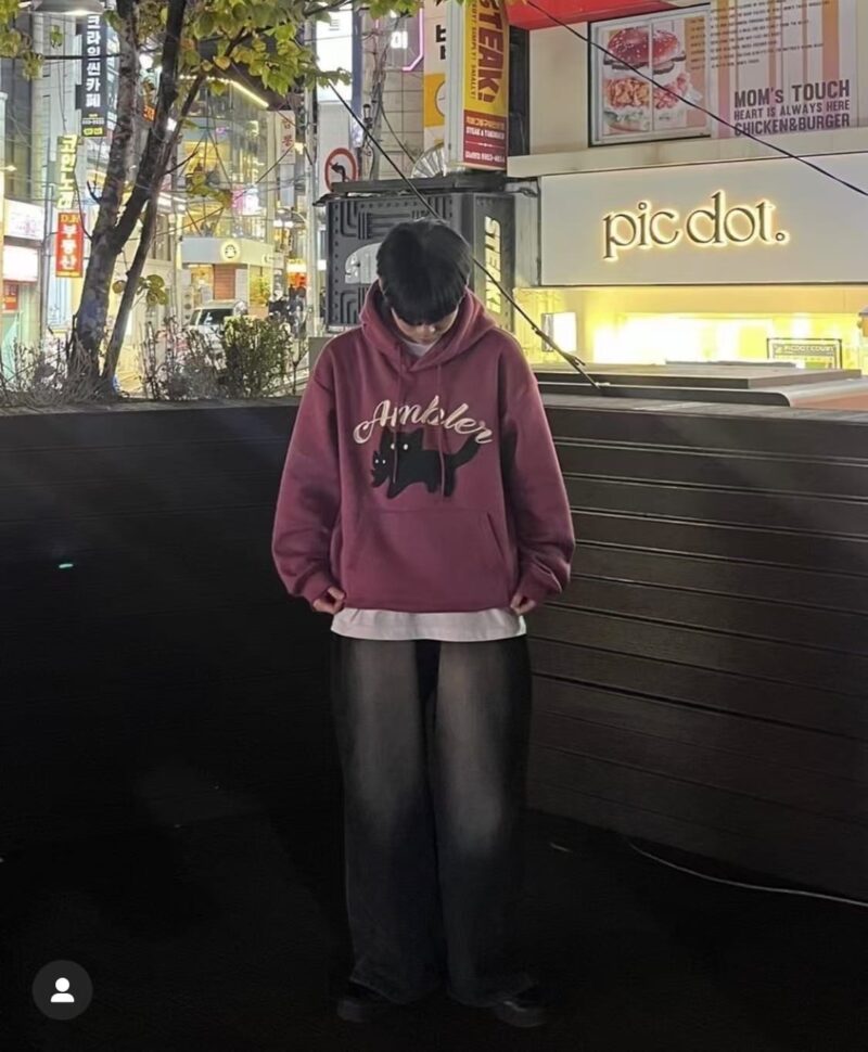 Black Cat绝美梅子色加绒连帽卫衣