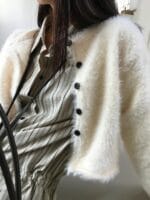 女神感～ 超美的短款毛毛白色小开衫