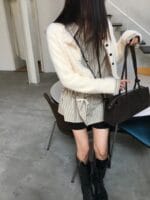 女神感～ 超美的短款毛毛白色小开衫