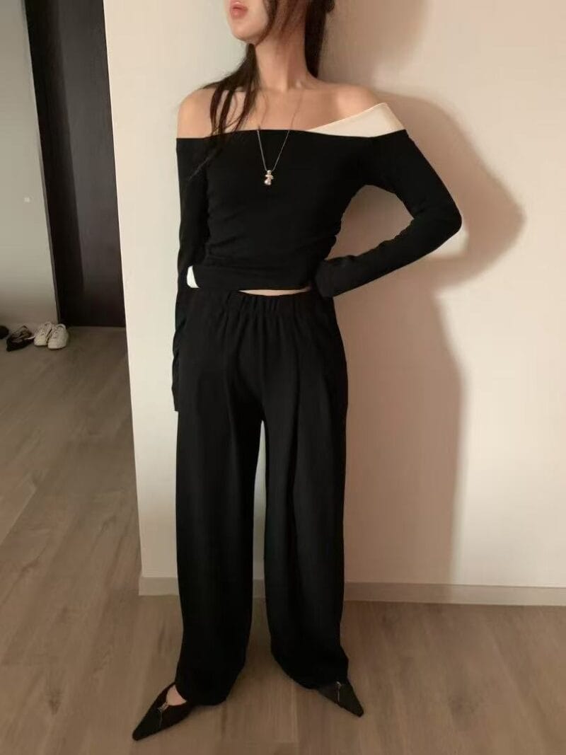 独特剪裁的露肩拼色上衣 超级显廋 两色