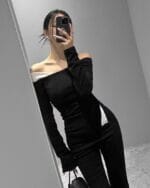 独特剪裁的露肩拼色上衣 超级显廋 两色