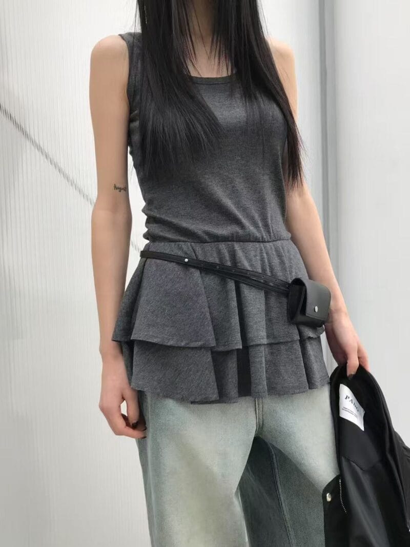 ins爆款 韩女氛围感的秘密 叠穿之神双层背心蛋糕裙