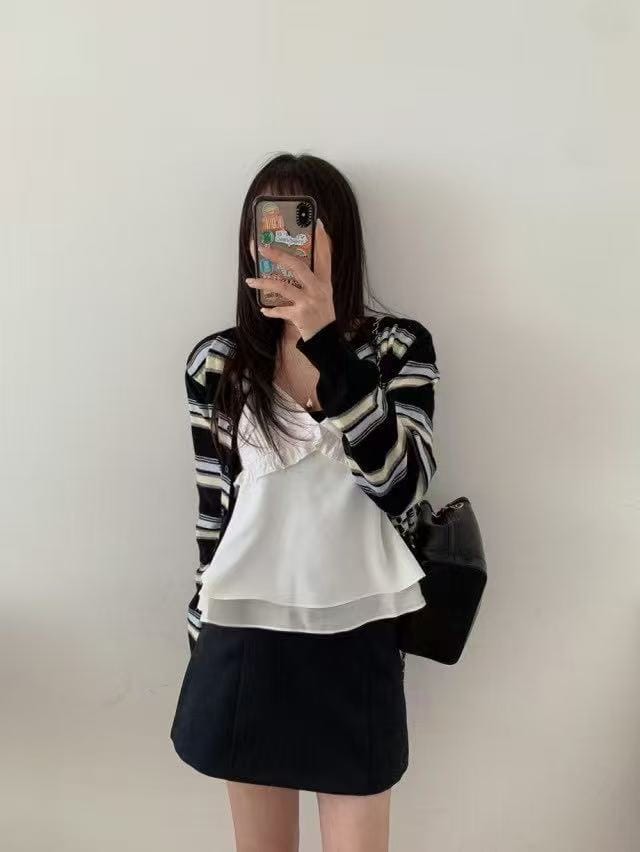 韩国唯一一次现象级大爆款的衣服 撞色毛衣开衫