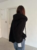 慵懒感满分 很有个性的黑色外套羊毛55%