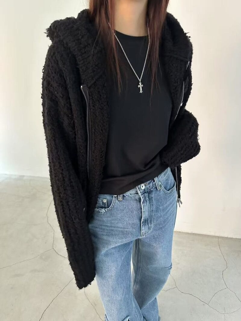 慵懒感满分 很有个性的黑色外套羊毛55%