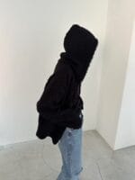 慵懒感满分 很有个性的黑色外套羊毛55%