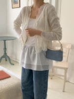 可爱俏皮的蕾丝肩带双层网纱叠穿