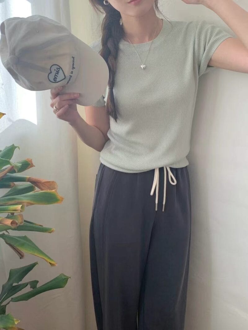 人手两条的铜氨丝卫裤 不起球不易皱还超显瘦