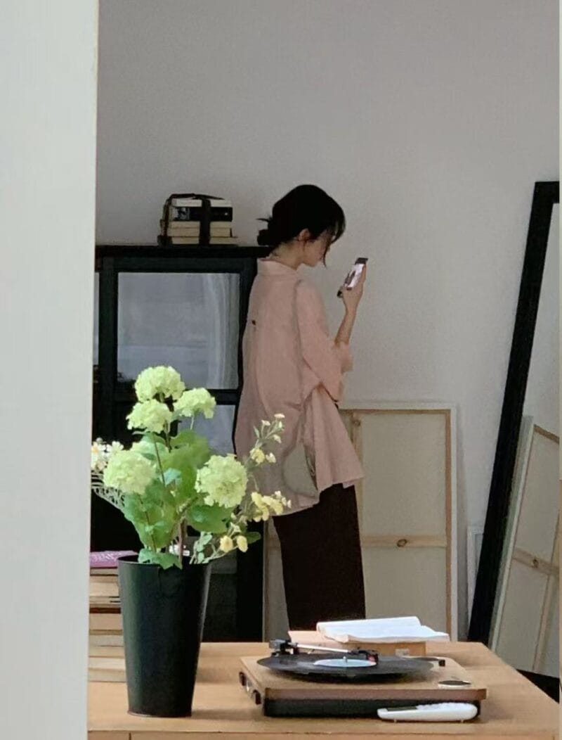 宋慧乔同款的多重穿法 心机衬衫可当防晒外套 两色