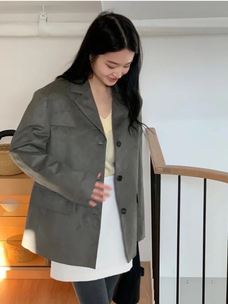 复古的麂皮绒外套夹克 别具一格但又百搭