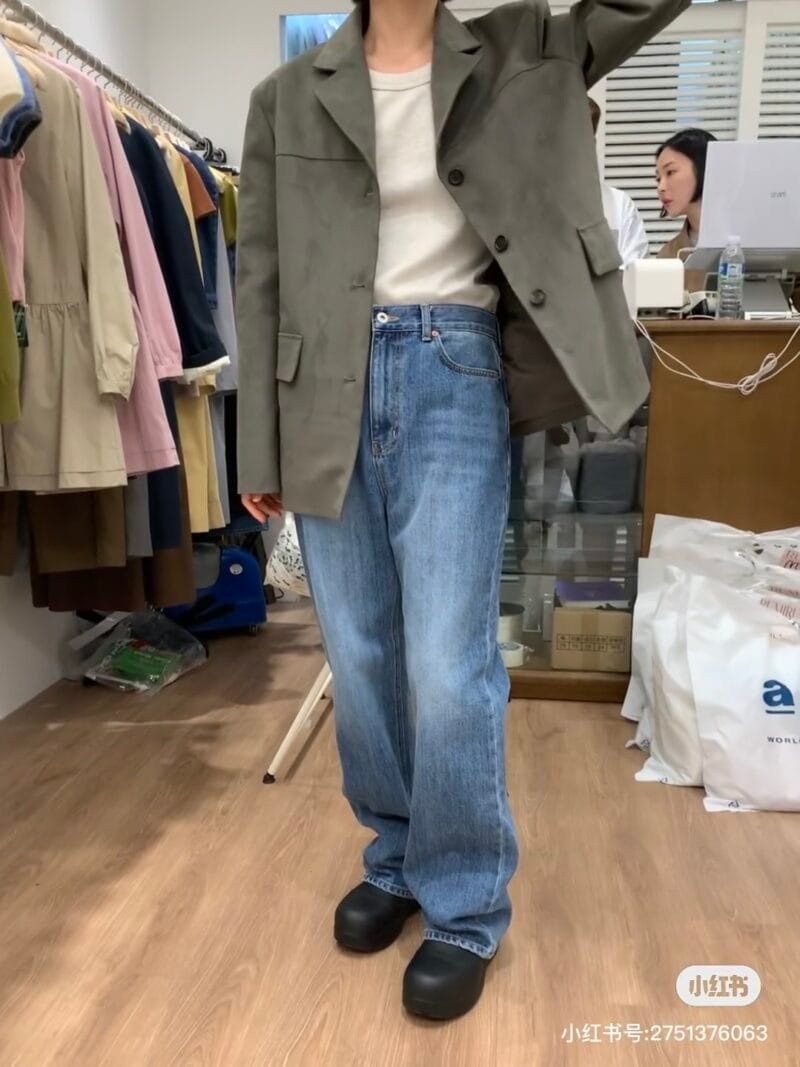 复古的麂皮绒外套夹克 别具一格但又百搭