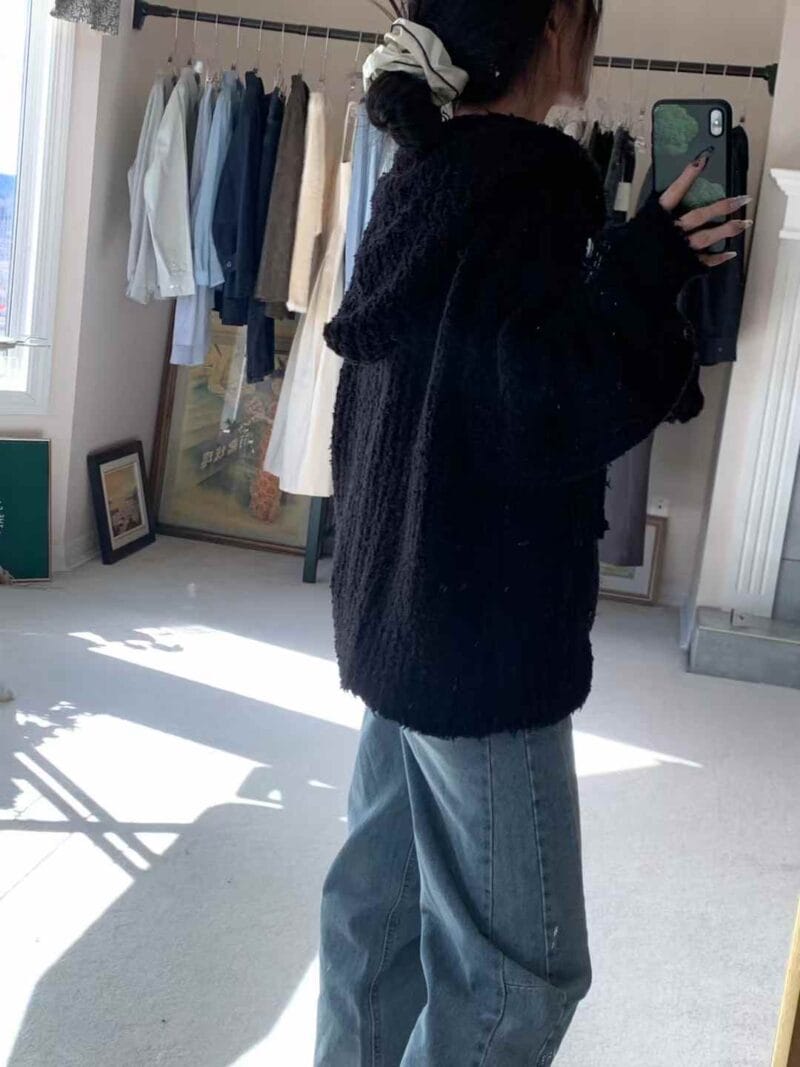 慵懒感满分 很有个性的黑色外套羊毛55%