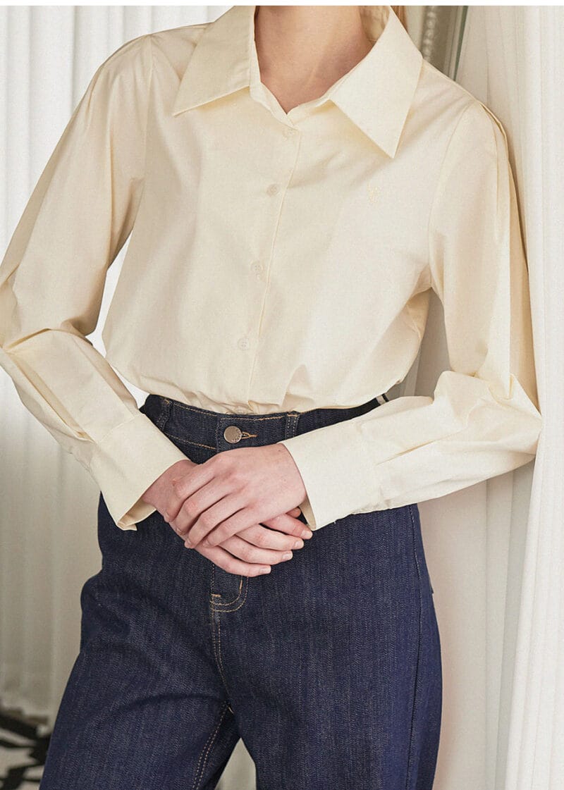 MICANE Serendipity Puff Logo Blouse