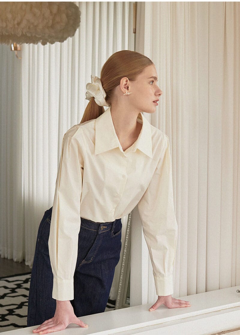 MICANE Serendipity Puff Logo Blouse