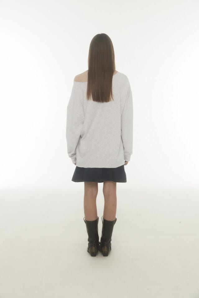 Midnightmove  VT FL MTM(OFF WHITE) JIWOO同款