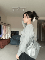 糯唧唧软乎乎的春季羊毛开衫 深V巨显瘦