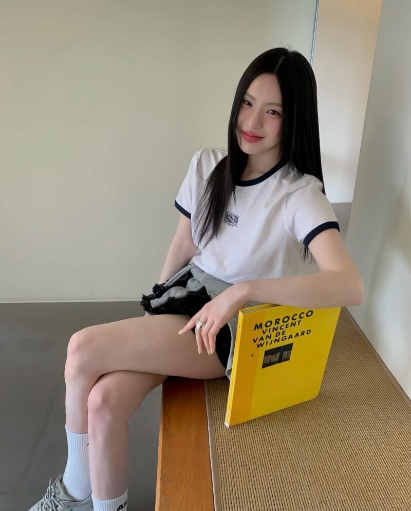 W CLASSIC LOGO RINGER TEE white