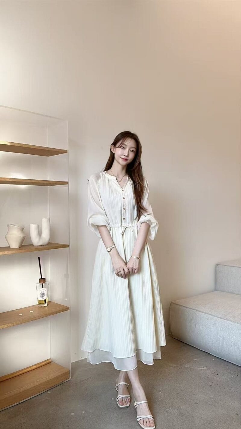 气质满分 肌理感连衣裙度假穿都可以 上班族友好