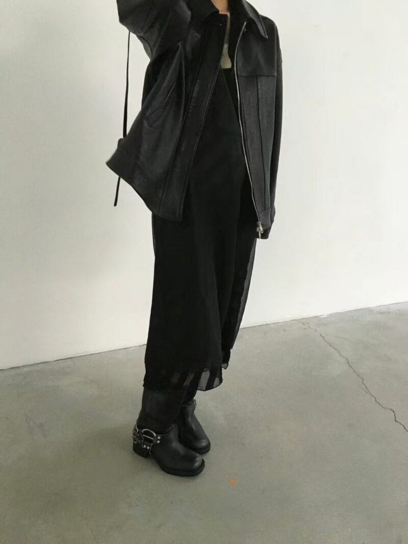 叠穿之神 居然会有这么酷的挂脖连衣裙