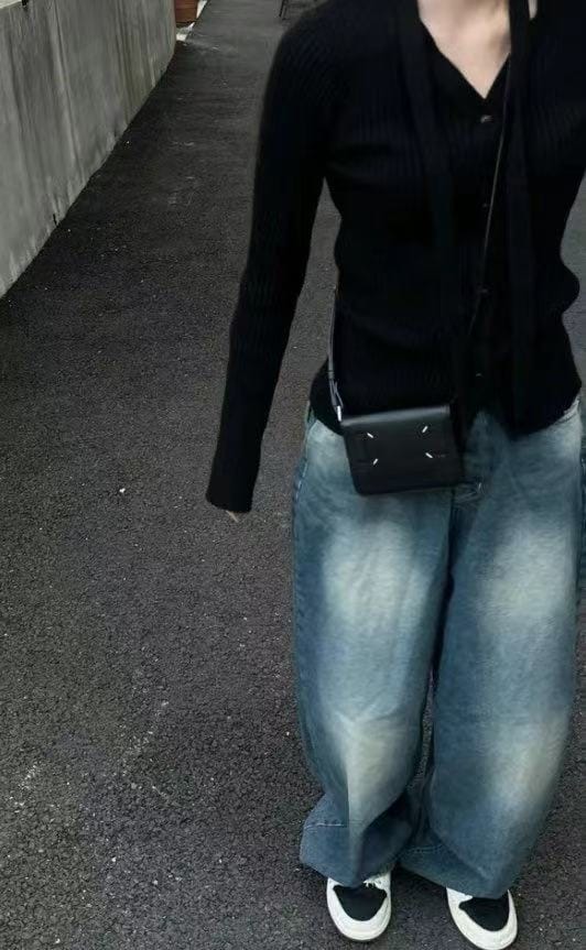 Aespa柳智敏Karina出镜率超高的阔腿牛仔裤