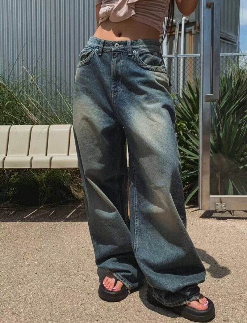 Aespa柳智敏Karina出镜率超高的阔腿牛仔裤