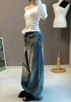 Aespa柳智敏Karina出镜率超高的阔腿牛仔裤