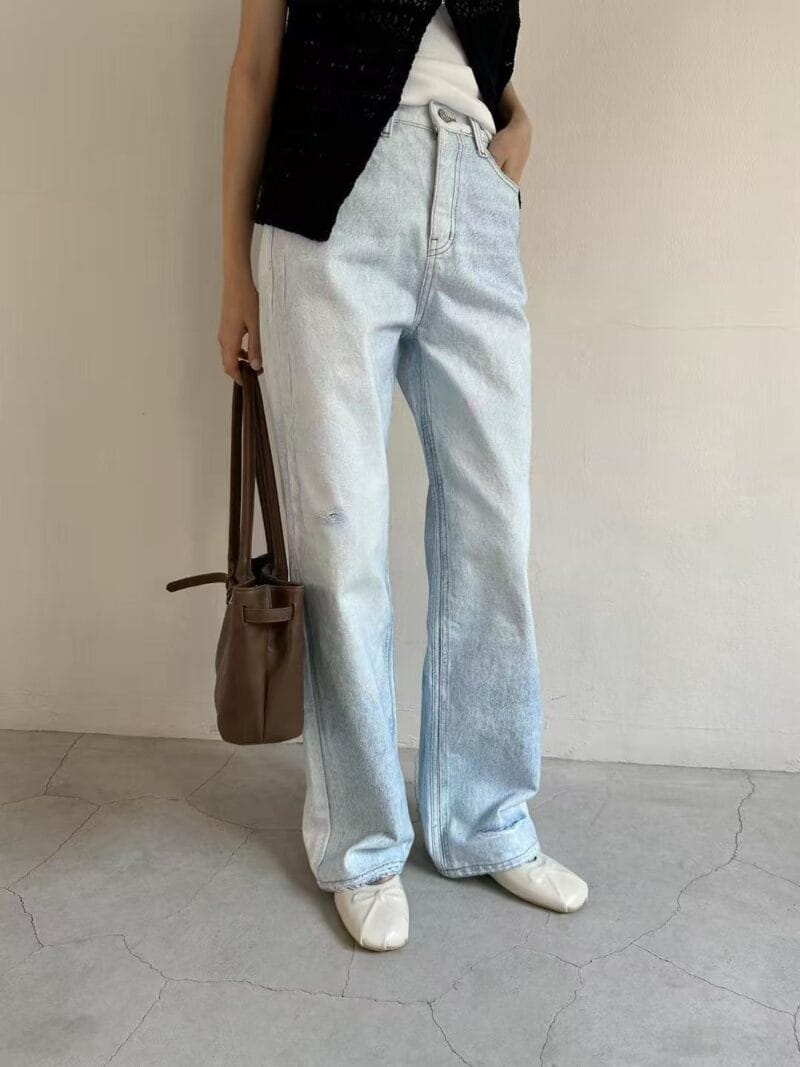 浅水洗蓝直筒牛仔裤 复杂工艺