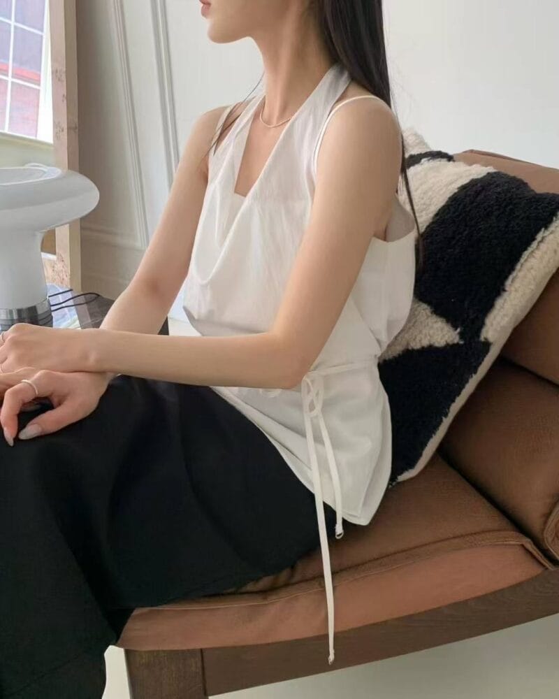 清冷感荡领挂脖两件套 特别的仙 两色