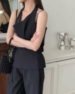 清冷感荡领挂脖两件套 特别的仙 两色