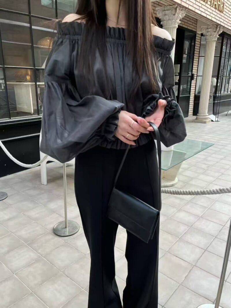 灯笼袖千褶边气质露肩小上衣