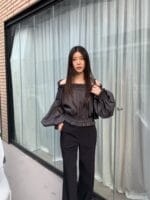 灯笼袖千褶边气质露肩小上衣