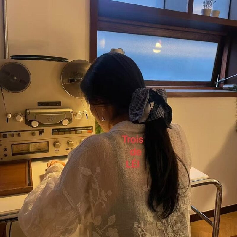 Trois de LEI 一秒变韩女 氛围感方形发圈